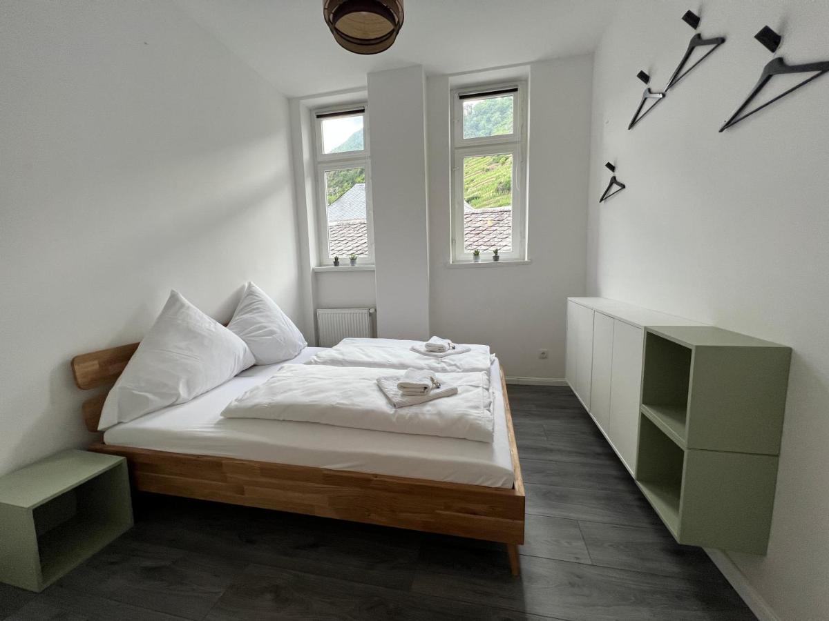 Direct Moselle View 200M² 4 Sz 10Pers Terrace Lejlighed Sankt Aldegund Eksteriør billede