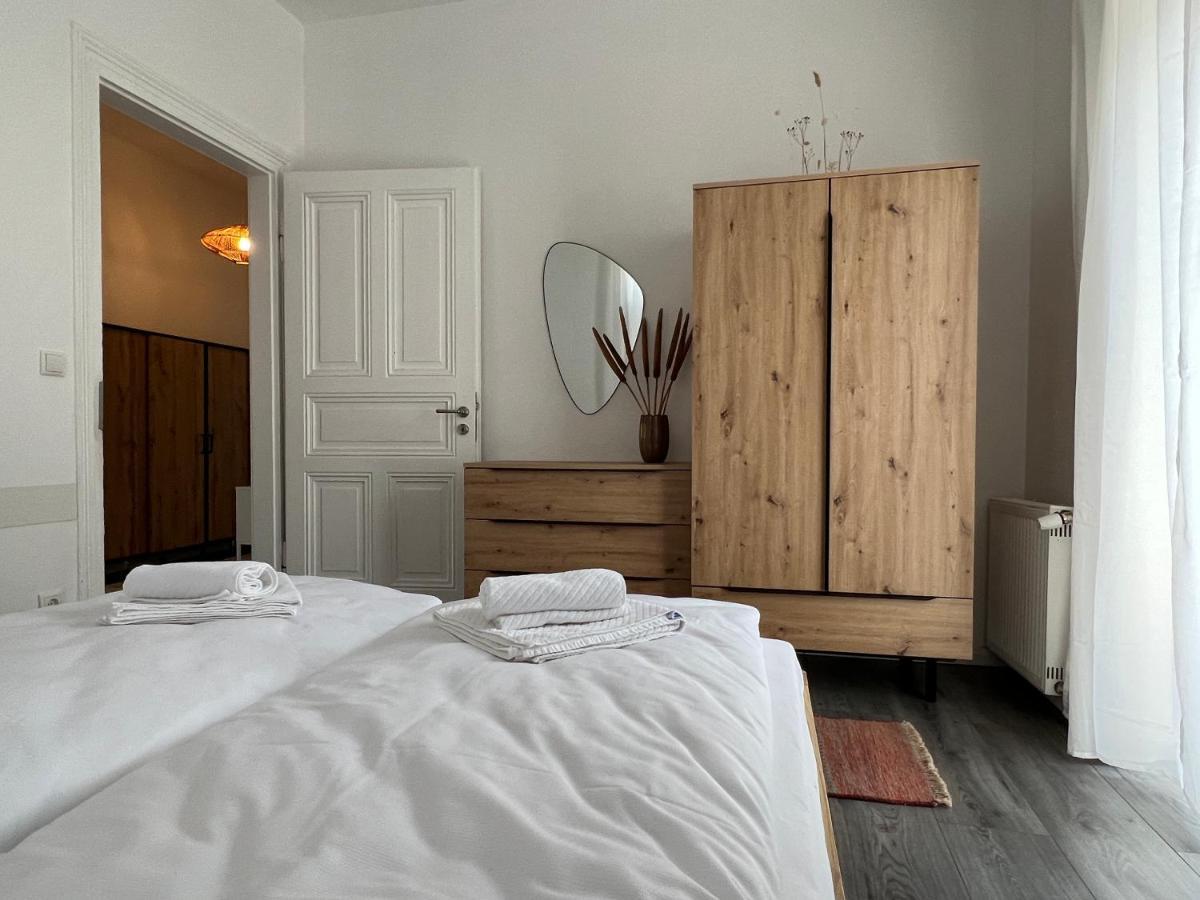 Direct Moselle View 200M² 4 Sz 10Pers Terrace Lejlighed Sankt Aldegund Eksteriør billede